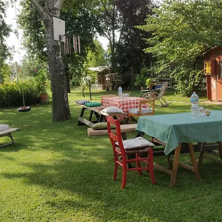 La Luna Nel Parco Bed & Breakfast